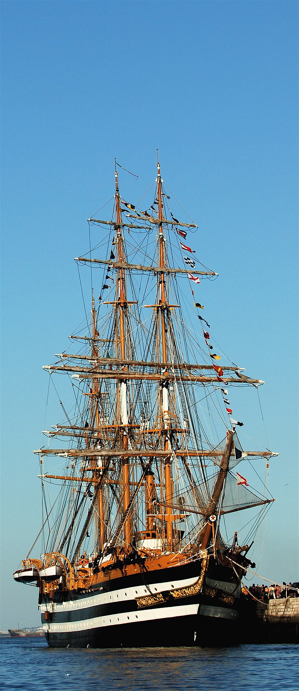 Marina Militare nave